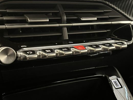 Peugeot 208 Style | Dashboard en deurpanelen in kunststof met carboneffect | Ecoled koplampen | Elektrisch ve... ActivLease financial lease