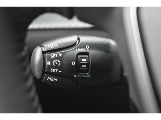 Peugeot 208 1.2 PureTech 75pk Style VOORRAAD VOORDEEL !! | Navigatie By App | Parkeersensoren | Draadloos App... ActivLease financial lease