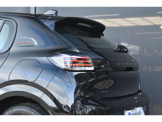 Peugeot 208 1.2 PureTech 75pk Style VOORRAAD VOORDEEL !! | Navigatie By App | Parkeersensoren | Draadloos App... ActivLease financial lease