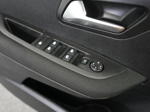 Peugeot 208 1.2 PureTech Active Pack | Airco | Apple Carplay/Android Auto|telefoonintegratie premium | Cruise... ActivLease financial lease