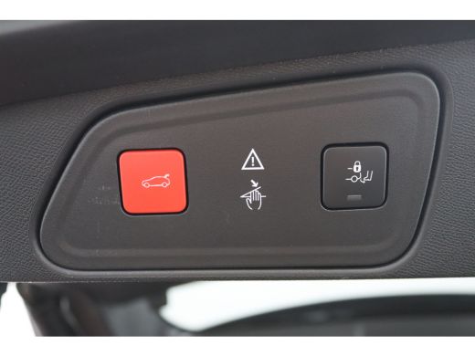 Peugeot 3008 Peugeot 1.2 PureTech Blue Lease Premium | Achteruitrijcamera | Elektrisch bedienbare achterklep m... ActivLease financial lease
