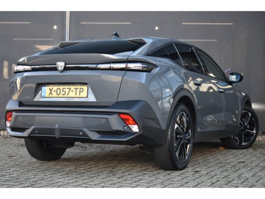 Peugeot 408 Peugeot 1.2 PureTech Allure Pack 130pk | Automaat | Navigatie | Stoelverwarming | Voorruitverwarm... ActivLease financial lease