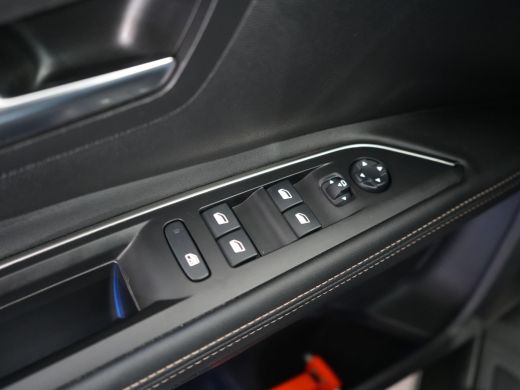 Peugeot 5008 1.2 PureTech GT-Line Avantage | 2 stoelen op derde rij | Airco (automatisch) | Apple Carplay/Andr... ActivLease financial lease