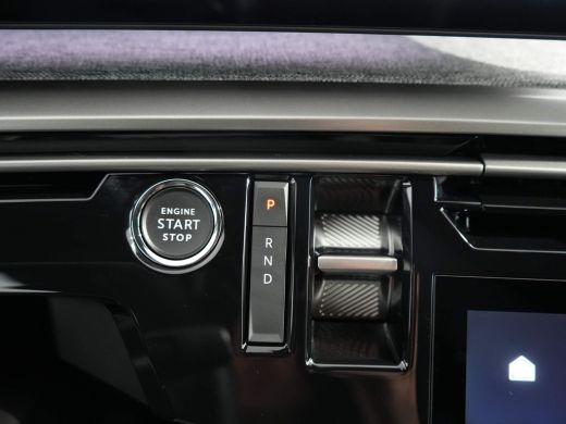 Peugeot E-3008 Allure 73 kWh | | 21" display | Adaptieve cruise | Clima | 360* Camera | AUTOMATIC ActivLease financial lease