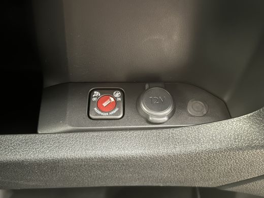 Peugeot Expert 1.5 BlueHDi 120 S&S L2 € 4.250,- Voorraad Voordeel |Surround Nav Pakket | Dodehoek detectie  | Na... ActivLease financial lease