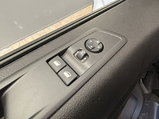 Peugeot Expert 2.0 BlueHDi 145 L2 € 4.240- Voorraad Voordeel | City Nav Pakket | Camera | Navi | Uit voorraad le... ActivLease financial lease