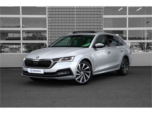 Skoda Octavia Combi 1.4 TSI iV PHEV 204 pk Business Edition Plus | Panoramadak | Camera | HUD | Carplay Skoda Octavia Combi 1.4 TSI iV PHEV 204 pk Business Edition Plus | Panoramadak | Camera | HUD | Carplay