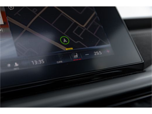 Skoda Octavia Combi 1.4 TSI iV PHEV 204 pk Business Edition Plus | Panoramadak | Camera | HUD | Carplay ActivLease financial lease