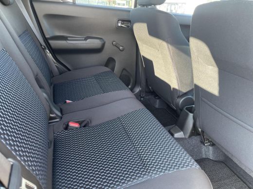 Suzuki Ignis 1.2 Smart Hybrid Select Stoelverwarming | Apple CarPlay & Android Auto | Verwarmbare buitenspiege... ActivLease financial lease