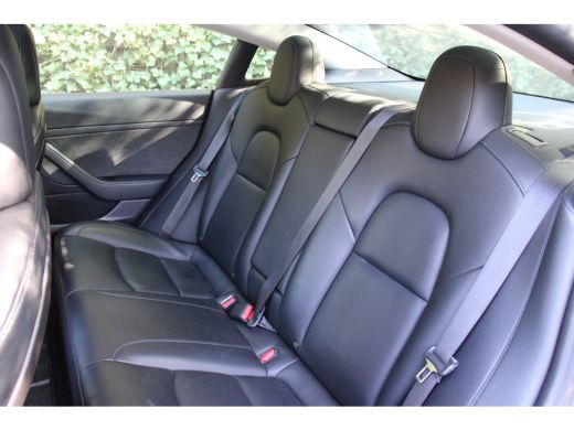 Tesla Model 3 RWD PLUS 60kWh | PAMORAMA DAK | STOELVERWARMING | AUTOPILOT | 18'' LMV | PRACHTIGE STAAT! ActivLease financial lease