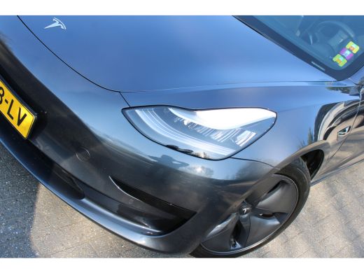 Tesla Model 3 RWD PLUS 60kWh | PAMORAMA DAK | STOELVERWARMING | AUTOPILOT | 18'' LMV | PRACHTIGE STAAT! ActivLease financial lease