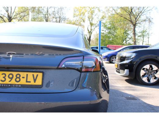 Tesla Model 3 RWD PLUS 60kWh | PAMORAMA DAK | STOELVERWARMING | AUTOPILOT | 18'' LMV | PRACHTIGE STAAT! ActivLease financial lease