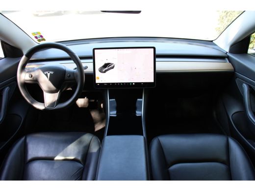 Tesla Model 3 RWD PLUS 60kWh | PAMORAMA DAK | STOELVERWARMING | AUTOPILOT | 18'' LMV | PRACHTIGE STAAT! ActivLease financial lease