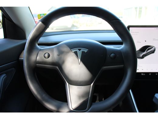 Tesla Model 3 RWD PLUS 60kWh | PAMORAMA DAK | STOELVERWARMING | AUTOPILOT | 18'' LMV | PRACHTIGE STAAT! ActivLease financial lease