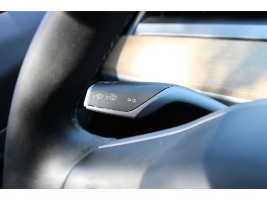 Tesla Model 3 RWD PLUS 60kWh | PAMORAMA DAK | STOELVERWARMING | AUTOPILOT | 18'' LMV | PRACHTIGE STAAT! ActivLease financial lease