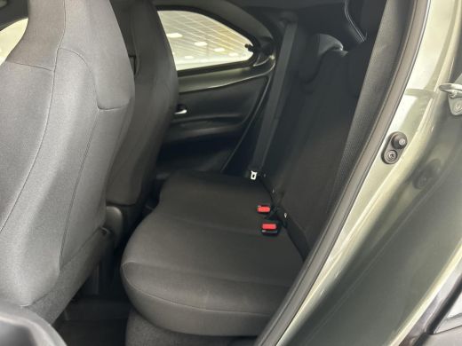 Toyota Aygo X 1.0 VVT-i MT Pulse (Caplay Navigatie - Adaptive Cruise) ActivLease financial lease