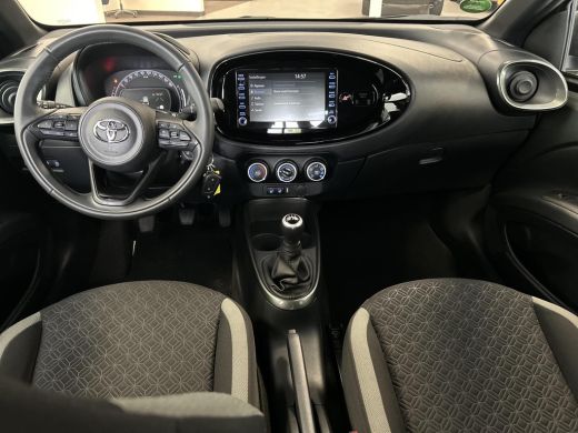 Toyota Aygo X 1.0 VVT-i MT Pulse (Caplay Navigatie - Adaptive Cruise) ActivLease financial lease