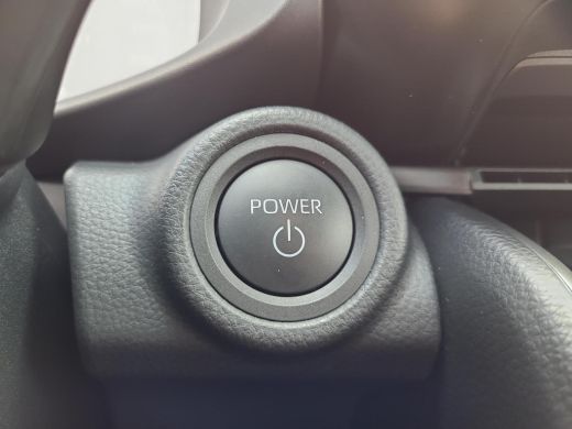 Toyota C-HR 1.8 Hybrid 140 First Edition | Stuur/Ruitverwarming | Elektr. klep | Apple CarPlay | Rijklaarprij... ActivLease financial lease