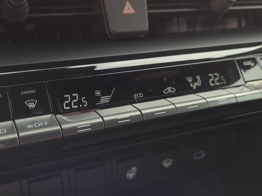 Toyota C-HR 1.8 Hybrid 140 First Edition | Stuur/Ruitverwarming | Elektr. klep | Apple CarPlay | Rijklaarprij... ActivLease financial lease