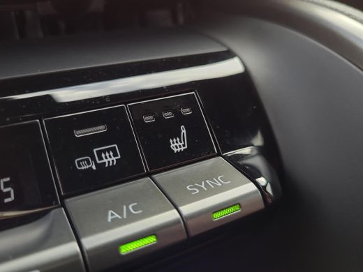 Toyota C-HR 1.8 Hybrid 140 First Edition | Stuur/Ruitverwarming | Elektr. klep | Apple CarPlay | Rijklaarprij... ActivLease financial lease