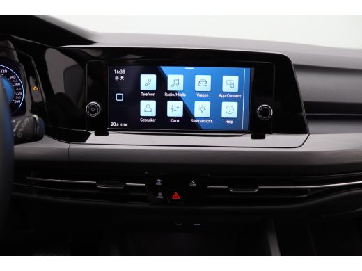 Volkswagen Golf 1.5 eTSI Style | Automaat | Full-Led | Panoramadak | Clima | Parkeersensoren | | Airconditioning ... ActivLease financial lease