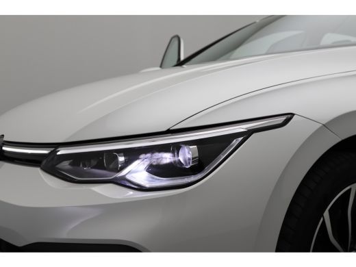 Volkswagen Golf 1.5 eTSI Style | Automaat | Full-Led | Panoramadak | Clima | Parkeersensoren | | Airconditioning ... ActivLease financial lease