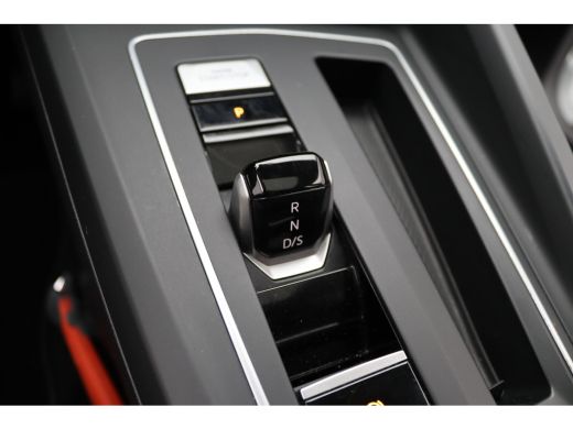 Volkswagen Golf 1.5 eTSI Style | Automaat | Full-Led | Panoramadak | Clima | Parkeersensoren | | Airconditioning ... ActivLease financial lease