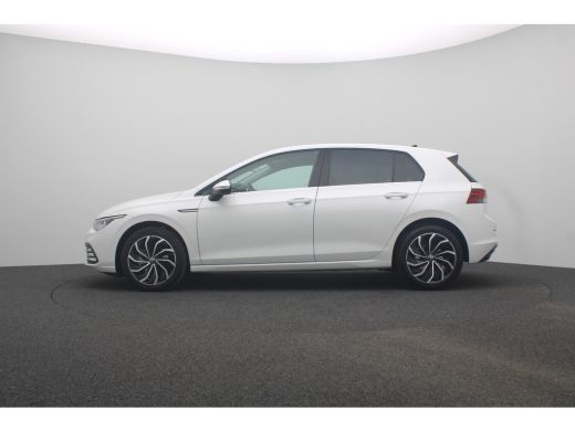 Volkswagen Golf 1.5 eTSI Style | Automaat | Full-Led | Panoramadak | Clima | Parkeersensoren | | Airconditioning ... ActivLease financial lease
