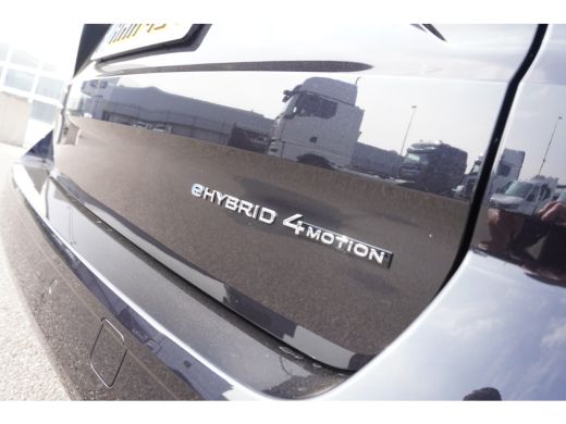 Volkswagen Multivan 1.5 eHybrid L2 Bulli Edition 4-Motion 1.5 eHybrid L2 Bulli Edition 4-Motion, IQ Light koplampen, ... ActivLease financial lease