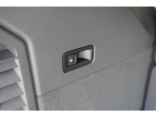 Volkswagen Multivan 1.5 eHybrid L2 Bulli Edition 4-Motion 1.5 eHybrid L2 Bulli Edition 4-Motion, IQ Light koplampen, ... ActivLease financial lease