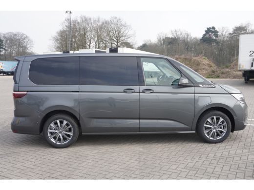 Volkswagen Multivan 1.5 eHybrid L2 Bulli Edition 4-Motion 1.5 eHybrid L2 Bulli Edition 4-Motion, IQ Light koplampen, ... ActivLease financial lease