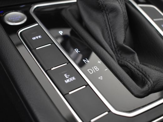 Volkswagen Passat Variant 1.4 TSI PHEV GTE Business 218pk | Adaptief cruise control | Panorama dak | Head up displa... ActivLease financial lease