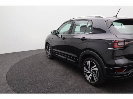 Volkswagen T-Cross 1.0 TSI Style | Achteruitrij assistent | Bots herkenning en activatie | Dakrails ActivLease financial lease