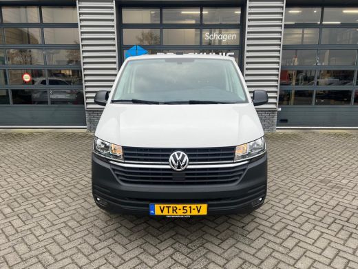 Volkswagen Transporter 2.0 TDI 110 pk L2H1 Comfortline | Trekhaak | Navigatie | Cruise control | ActivLease financial lease