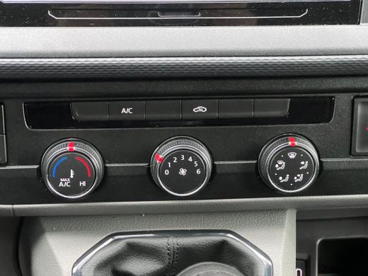 Volkswagen Transporter 2.0 TDI 110 pk L2H1 Comfortline | Trekhaak | Navigatie | Cruise control | ActivLease financial lease
