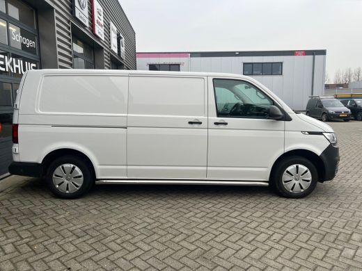 Volkswagen Transporter 2.0 TDI 110 pk L2H1 Comfortline | Trekhaak | Navigatie | Cruise control | ActivLease financial lease