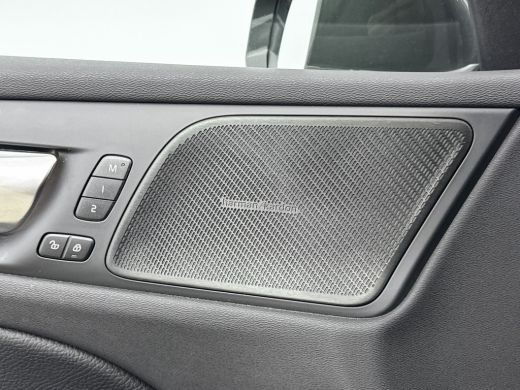 Volvo  V60 B3 Inscription | 18" | Leder | Adaptieve cruise | BLIS | Harman Kardon | Stoel/stuurverwarming | ... ActivLease financial lease