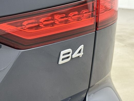 Volvo  V60 B4 Plus Bright | Panoramadak | Getint glas | Trekhaak | Full LED | Elektr. verst. stoelen | Keyle... ActivLease financial lease