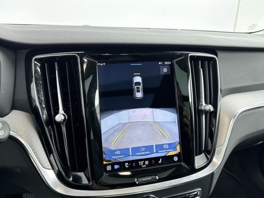 Volvo  V60 B4 Plus Bright | Panoramadak | Getint glas | Trekhaak | Full LED | Elektr. verst. stoelen | Keyle... ActivLease financial lease