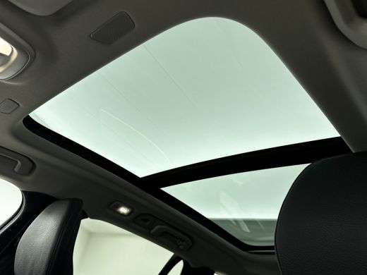 Volvo  V60 B4 Plus Bright | Panoramadak | Getint glas | Trekhaak | Full LED | Elektr. verst. stoelen | Keyle... ActivLease financial lease
