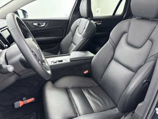 Volvo  V60 B4 Plus Bright | Panoramadak | Getint glas | Trekhaak | Full LED | Elektr. verst. stoelen | Keyle... ActivLease financial lease