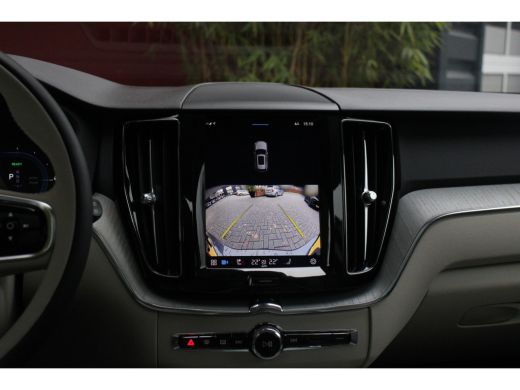 Volvo  XC60 Volvo 2.0 Recharge T6 AWD Plus Bright | Trekhaak | Schuifdak | Memory Seats | Stuur- en stoelverw... ActivLease financial lease