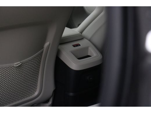 Volvo  XC60 Volvo 2.0 Recharge T6 AWD Plus Bright | Trekhaak | Schuifdak | Memory Seats | Stuur- en stoelverw... ActivLease financial lease