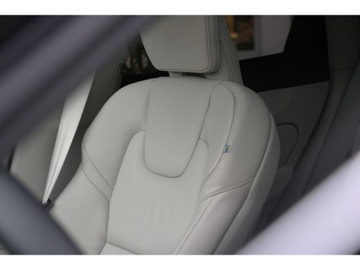 Volvo  XC60 Volvo 2.0 Recharge T6 AWD Plus Bright | Trekhaak | Schuifdak | Memory Seats | Stuur- en stoelverw... ActivLease financial lease
