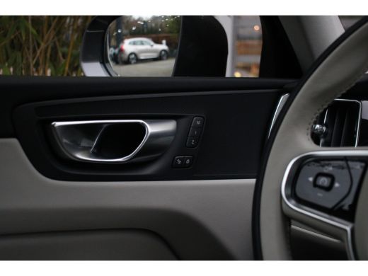 Volvo  XC60 Volvo 2.0 Recharge T6 AWD Plus Bright | Trekhaak | Schuifdak | Memory Seats | Stuur- en stoelverw... ActivLease financial lease