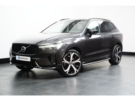 Volvo  XC60 2.0 T6 Plug-in hybrid AWD Plus Dark | Trekhaak | Camera | Schuifdak | Adaptive Cruise | BLIS