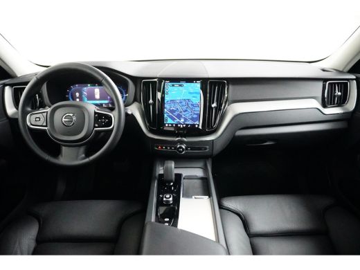 Volvo  XC60 2.0 T6 Plug-in hybrid AWD Plus Dark | Trekhaak | Camera | Schuifdak | Adaptive Cruise | BLIS ActivLease financial lease