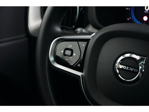 Volvo  XC60 2.0 T6 Plug-in hybrid AWD Plus Dark | Trekhaak | Camera | Schuifdak | Adaptive Cruise | BLIS ActivLease financial lease