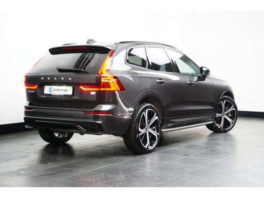 Volvo  XC60 2.0 T6 Plug-in hybrid AWD Plus Dark | Trekhaak | Camera | Schuifdak | Adaptive Cruise | BLIS ActivLease financial lease