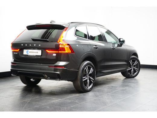 Volvo  XC60 2.0 T8 Plug-in hybrid AWD R-Design | Trekhaak | Camera | Schuifdak | Adaptive Cruise | BLIS ActivLease financial lease